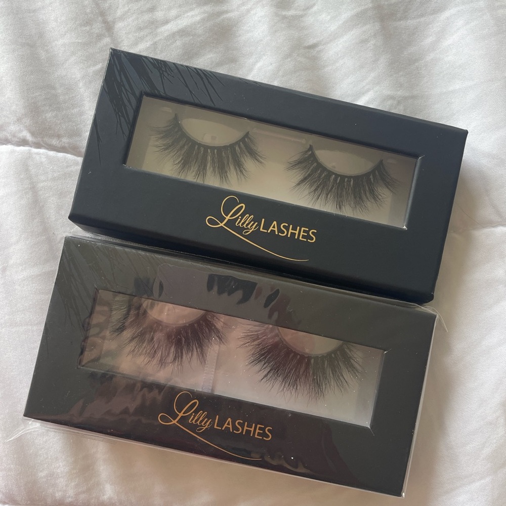 LILLY LASHES IN MIAMI